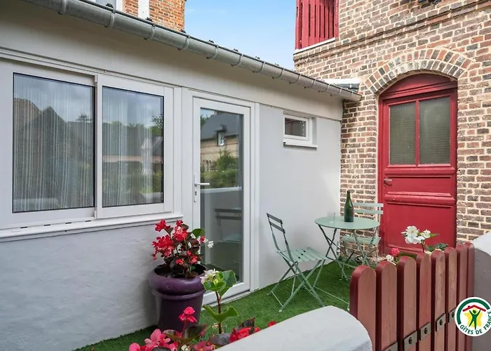 Holiday home Gite Gites De France - La Lamperierre